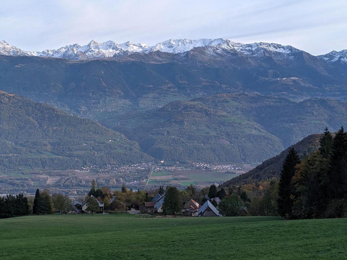 Appartement De Plain-Pied En Montagne Avec Vue Merveilleuse Sur Le Massif De Belledonne Saint Bernard du Touvet Exterior photo